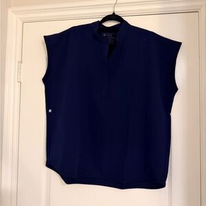 Figs Women’s Navy Blue Rafaela Oversized Scrub Top Size L